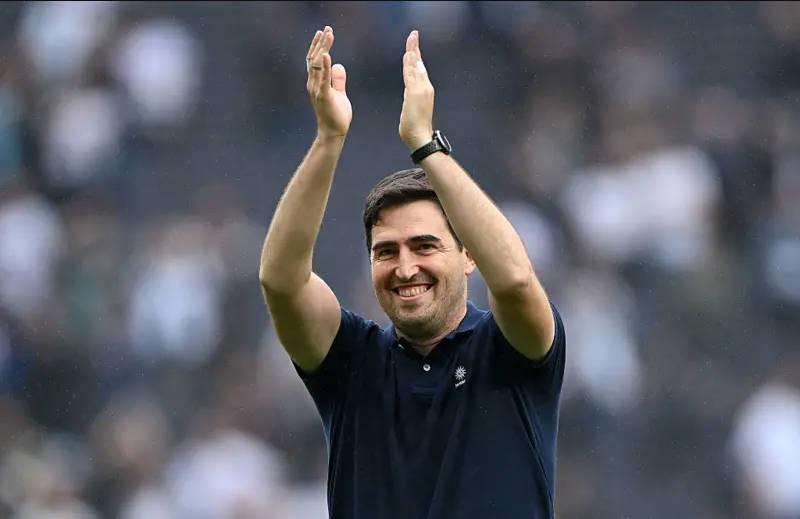 爱游戏体育-伊劳拉：维卡里奥表现得非常好，我们本应该早早锁定胜局