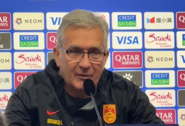 伊万科维奇：踢澳大利亚更强调进攻 塞鸟发挥出色