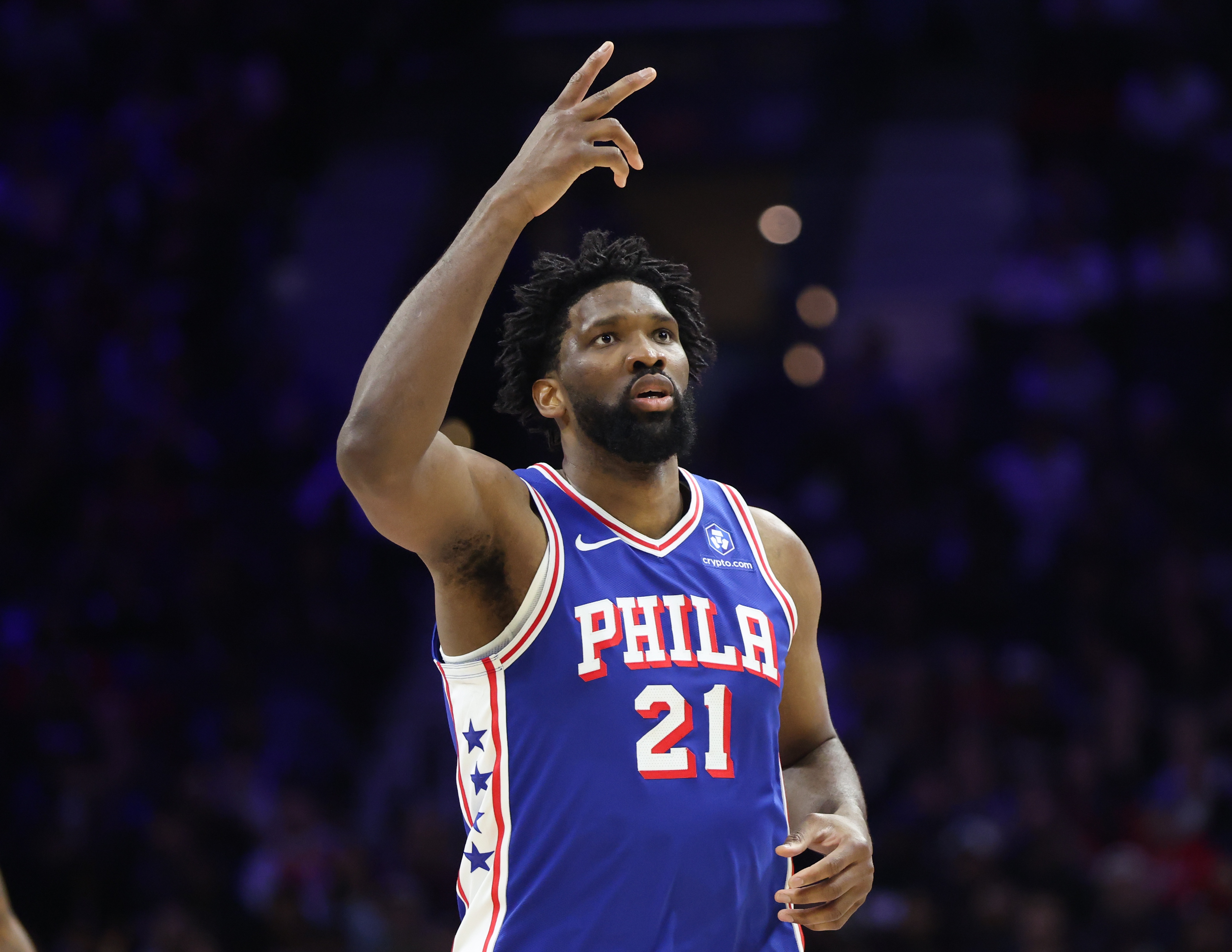 爱游戏APP-值得表扬！恩比德本赛季出战20场比赛 已超越上赛季