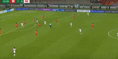 爱游戏APP-阿尔梅马里头球中柱，恩迪亚耶头球补射破门！阿联酋1-1