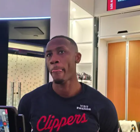 爱游戏-邓恩谈输给开拓者：我们没打出紧迫感，没有对手努力