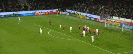 爱游戏体育-丹麦前场任意球开出，安诺生破门扳平比分，捷克1-1丹麦